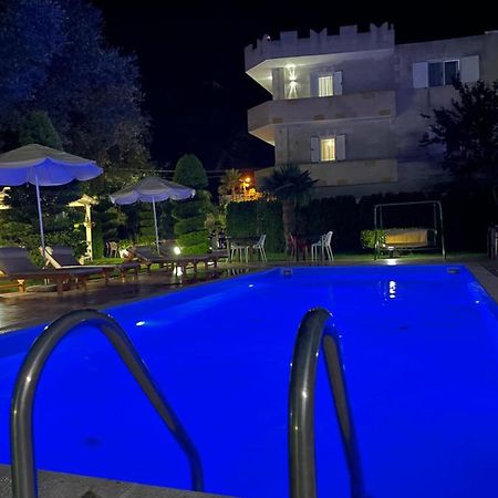 Vila Florika Hotel Борш Екстер'єр фото