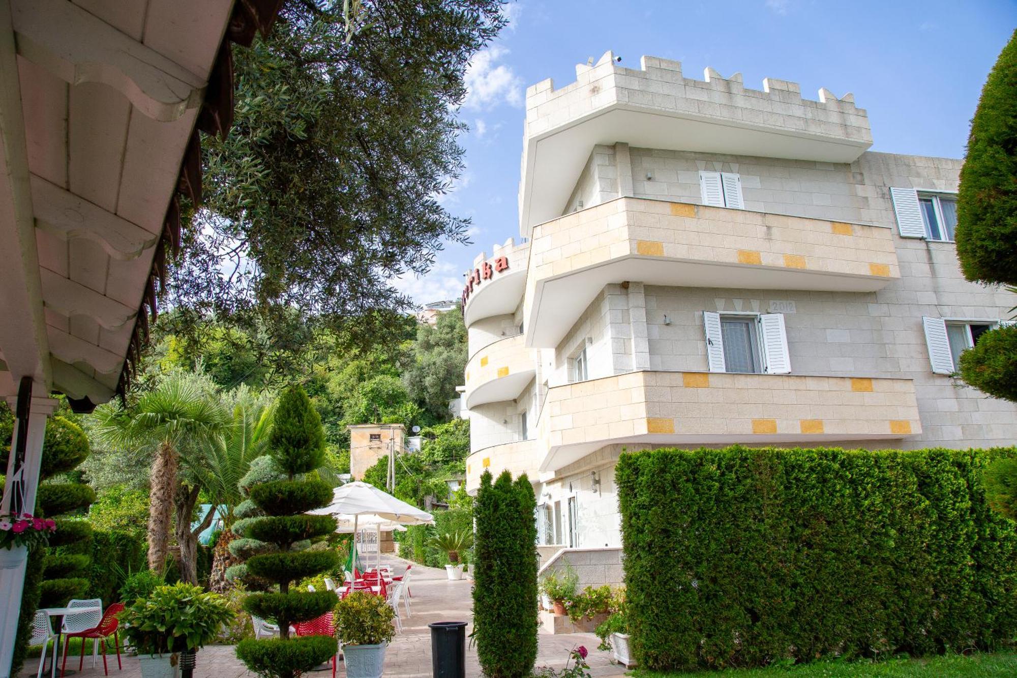 Vila Florika Hotel Борш Екстер'єр фото
