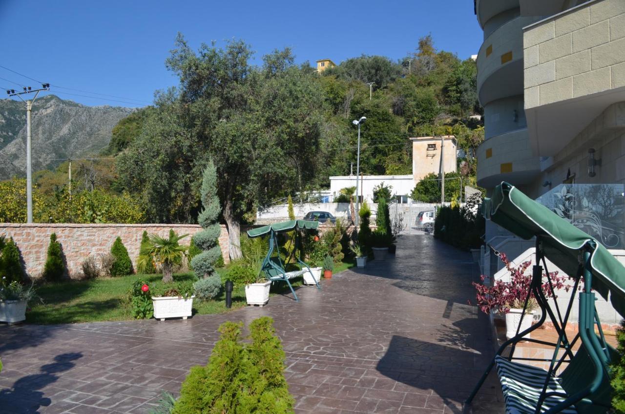 Vila Florika Hotel Борш Екстер'єр фото
